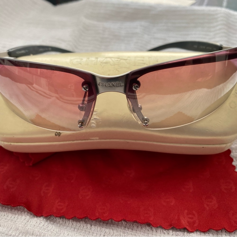CHANEL Vintage 4008 C123 58 PURPLE TINTED SUNGLASSES PERFECT CONDITION!